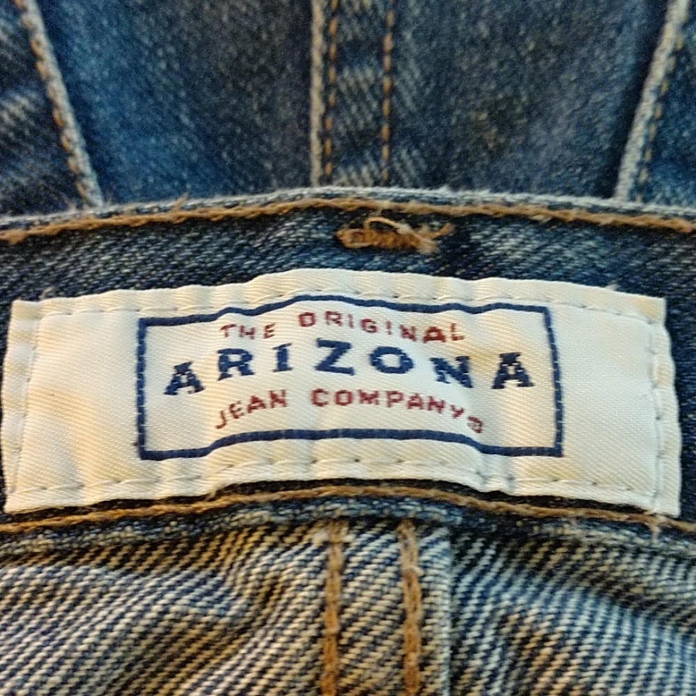 Arizona Jean/Denim Shorts - Picture 3 of 4